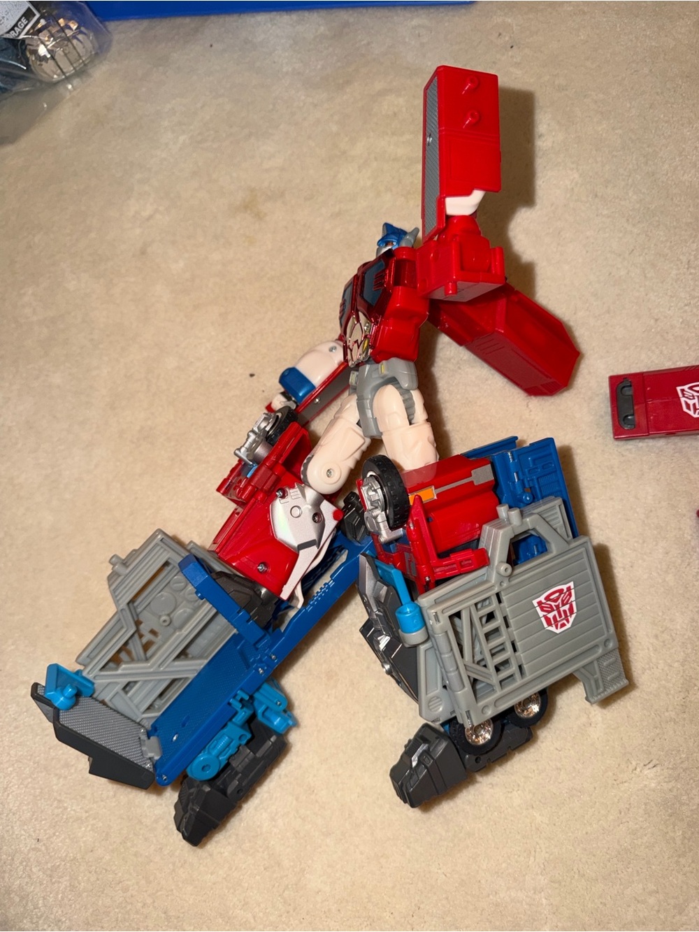 Cybertron Transformer - Picture 5 of 8